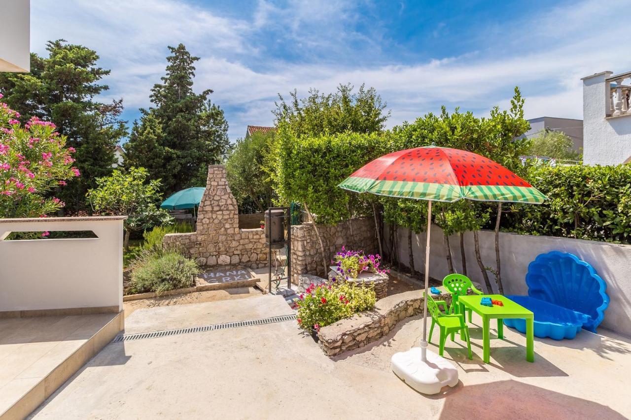 شقة Apartman Hana Omišalj المظهر الخارجي الصورة