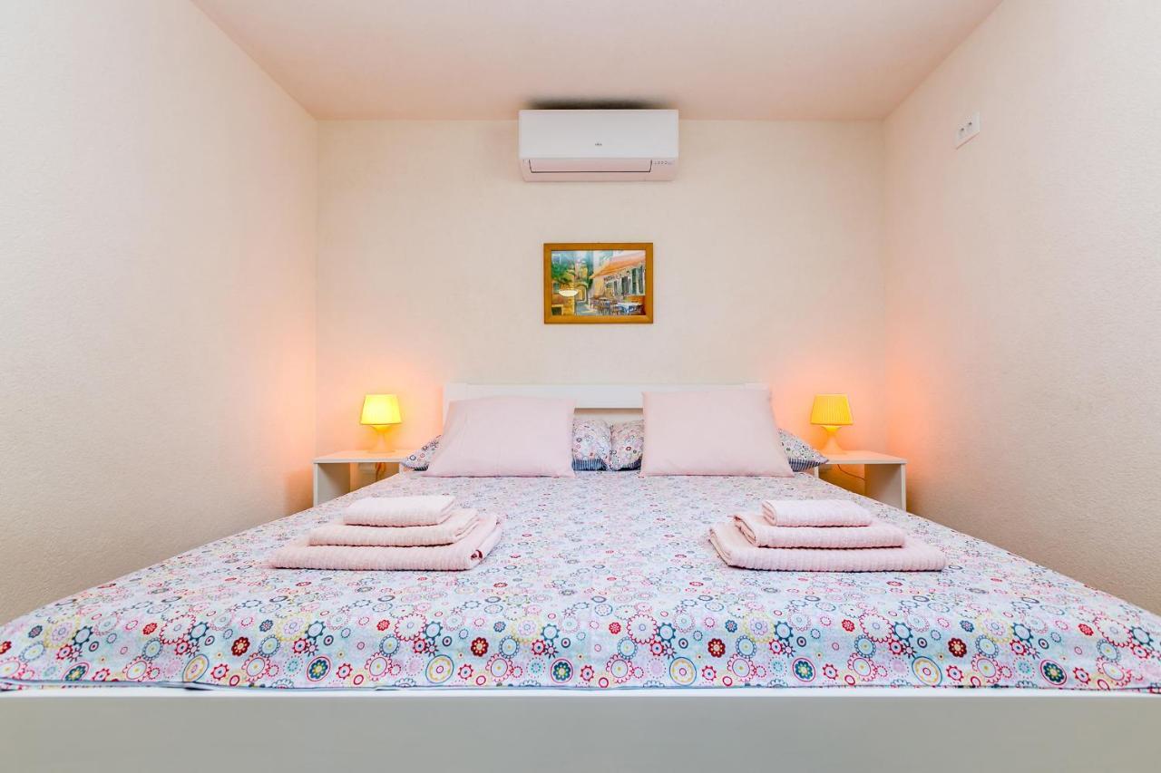 شقة Apartman Hana Omišalj المظهر الخارجي الصورة